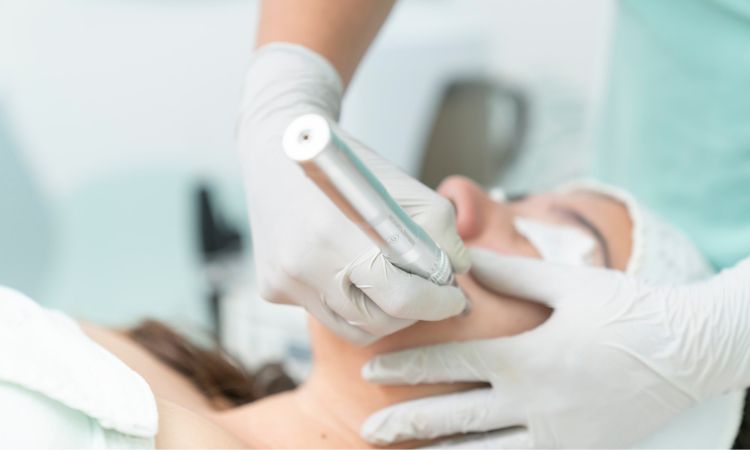 O que é feito e o que é necessário para estudar medicina estética